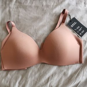 Knix  WingWomen contour bra- Size 4